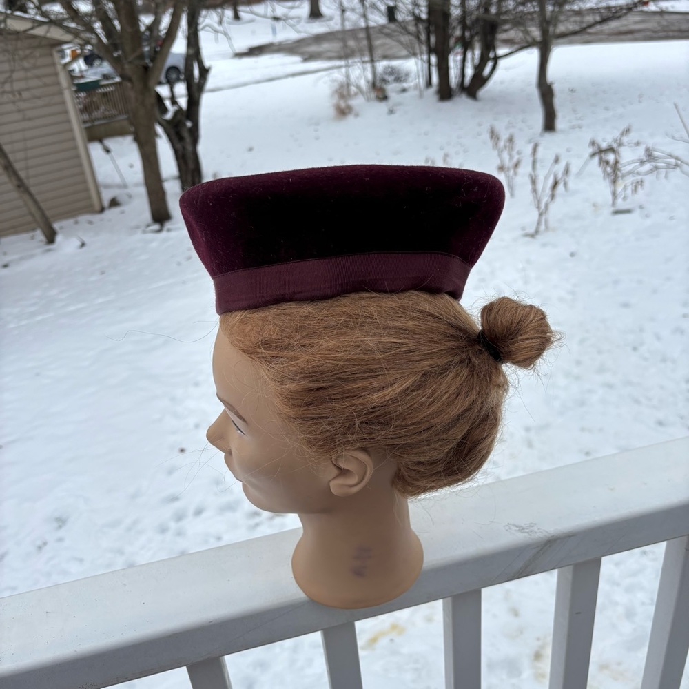 Peruvian Connection Burgundy Wool Structured Bere… - image 4